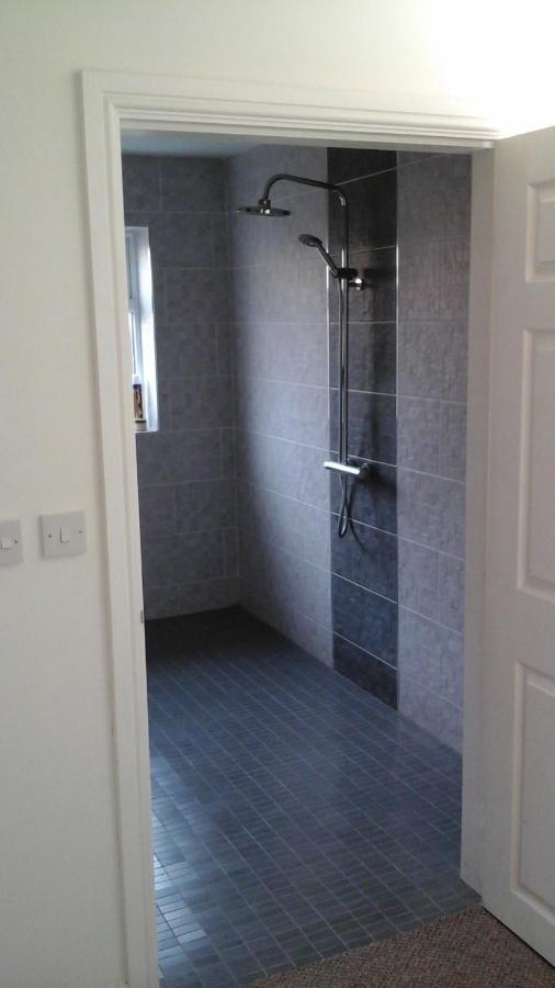 Tea In Liverpool - Private - Quiet - Ground Floor - En-Suite - Walk-In-Shower Kültér fotó